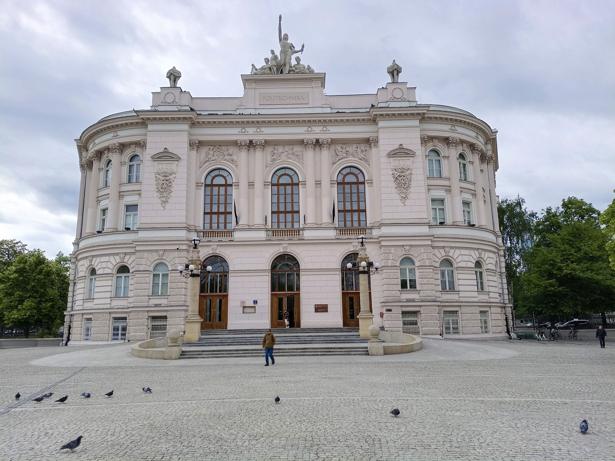 Vivo V50 Lite 5G - test średniaka z bardzo pojemną baterią