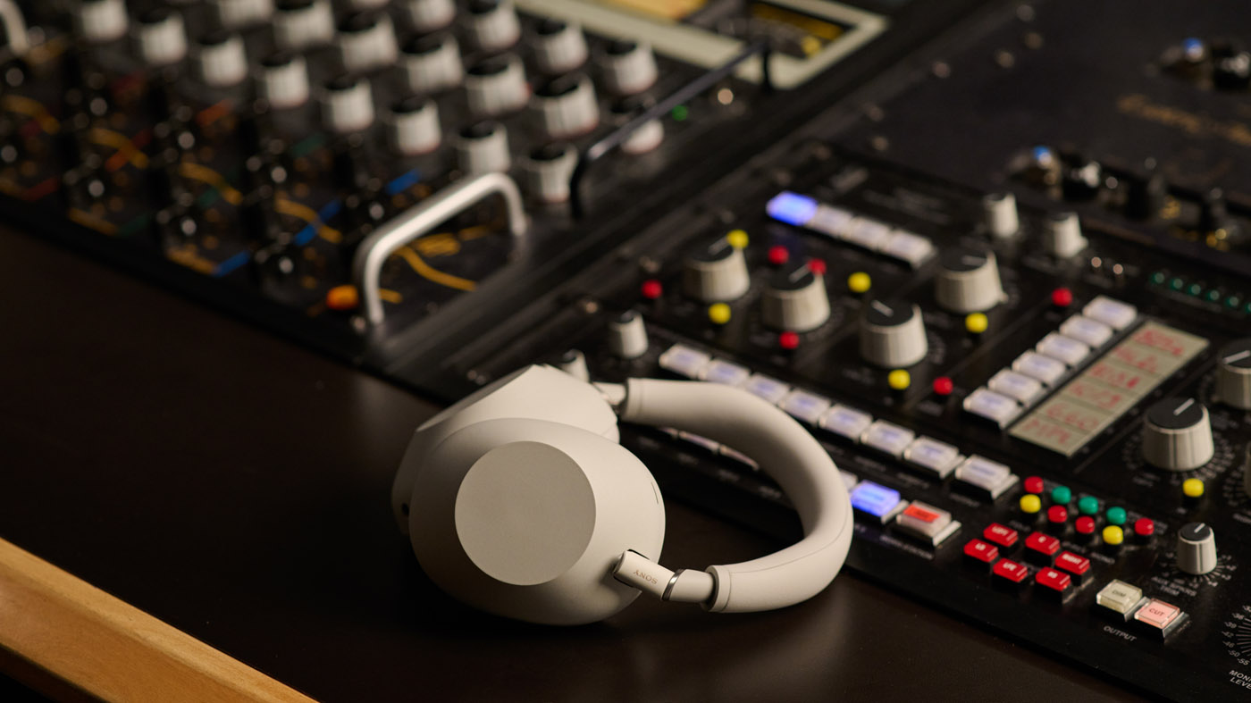 Sony wprowadza słuchawki WH-1000XM6 z nową generacją systemu redukcji hałasu