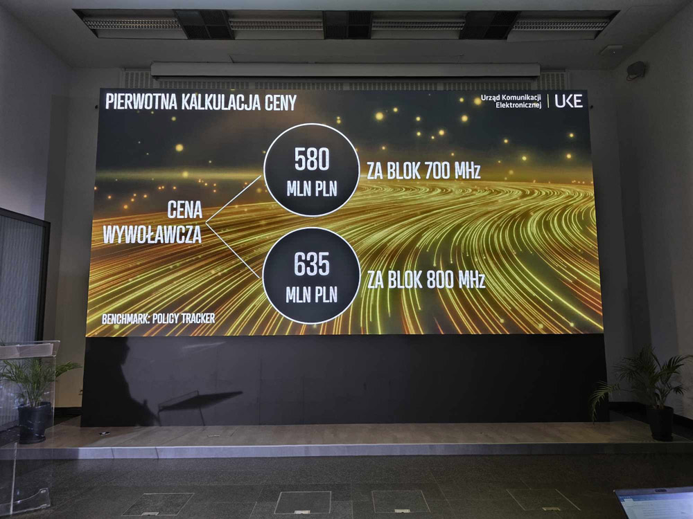 UKE ogłasza start aukcji na pasma 700 i 800 – nasza relacja live