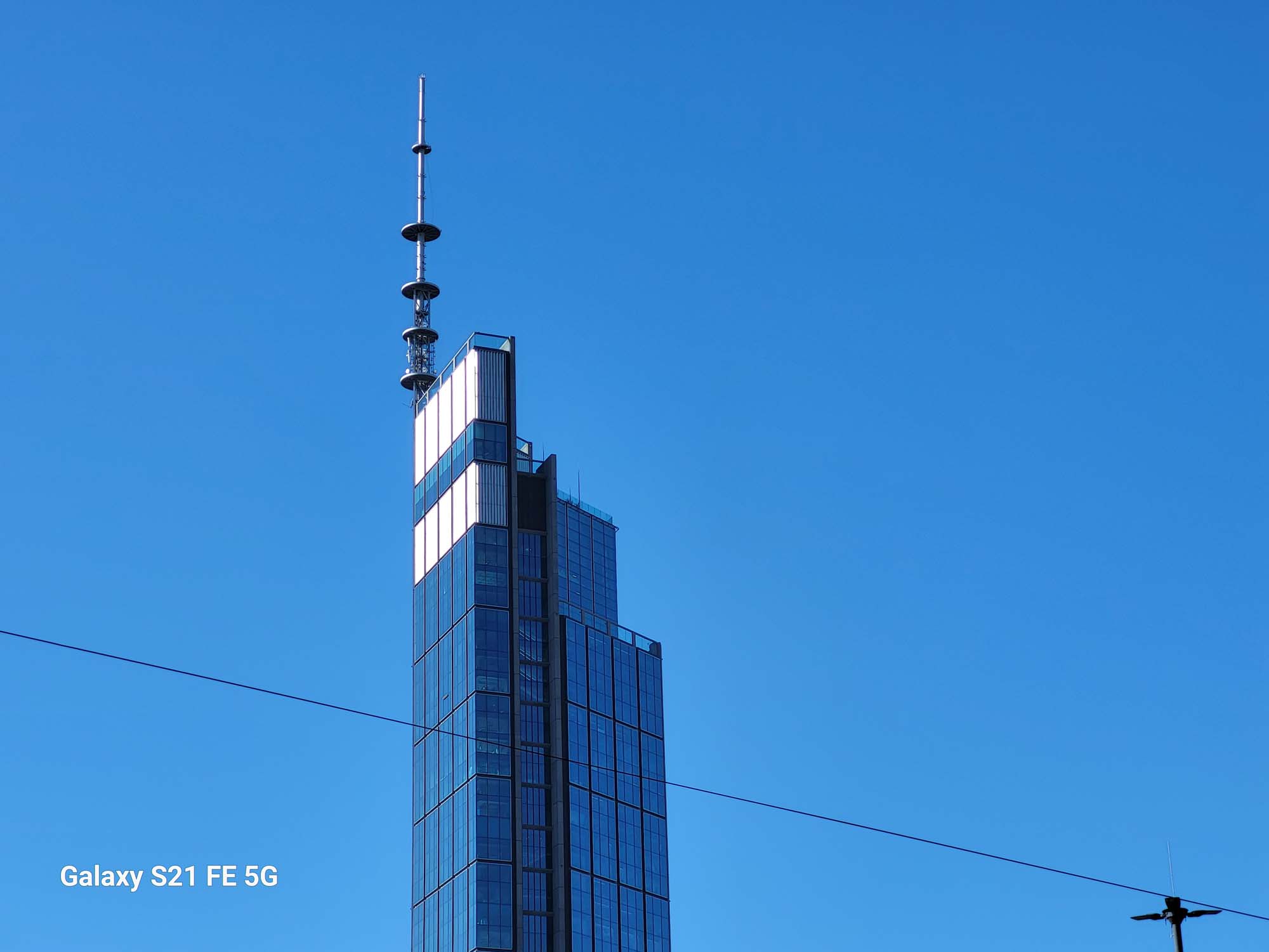 Porównanie foto najnowszego S24 FE versus S21 FE