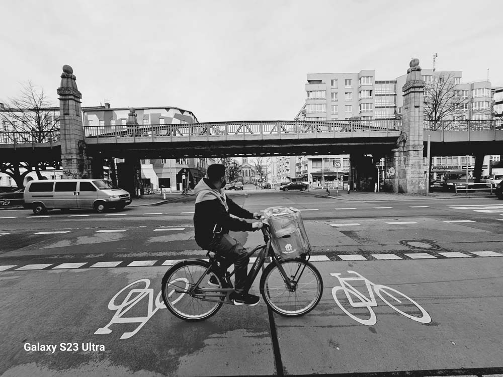 Sprawdziliśmy aparaty Samsung S23 Ultra fotografując street art w Berlinie