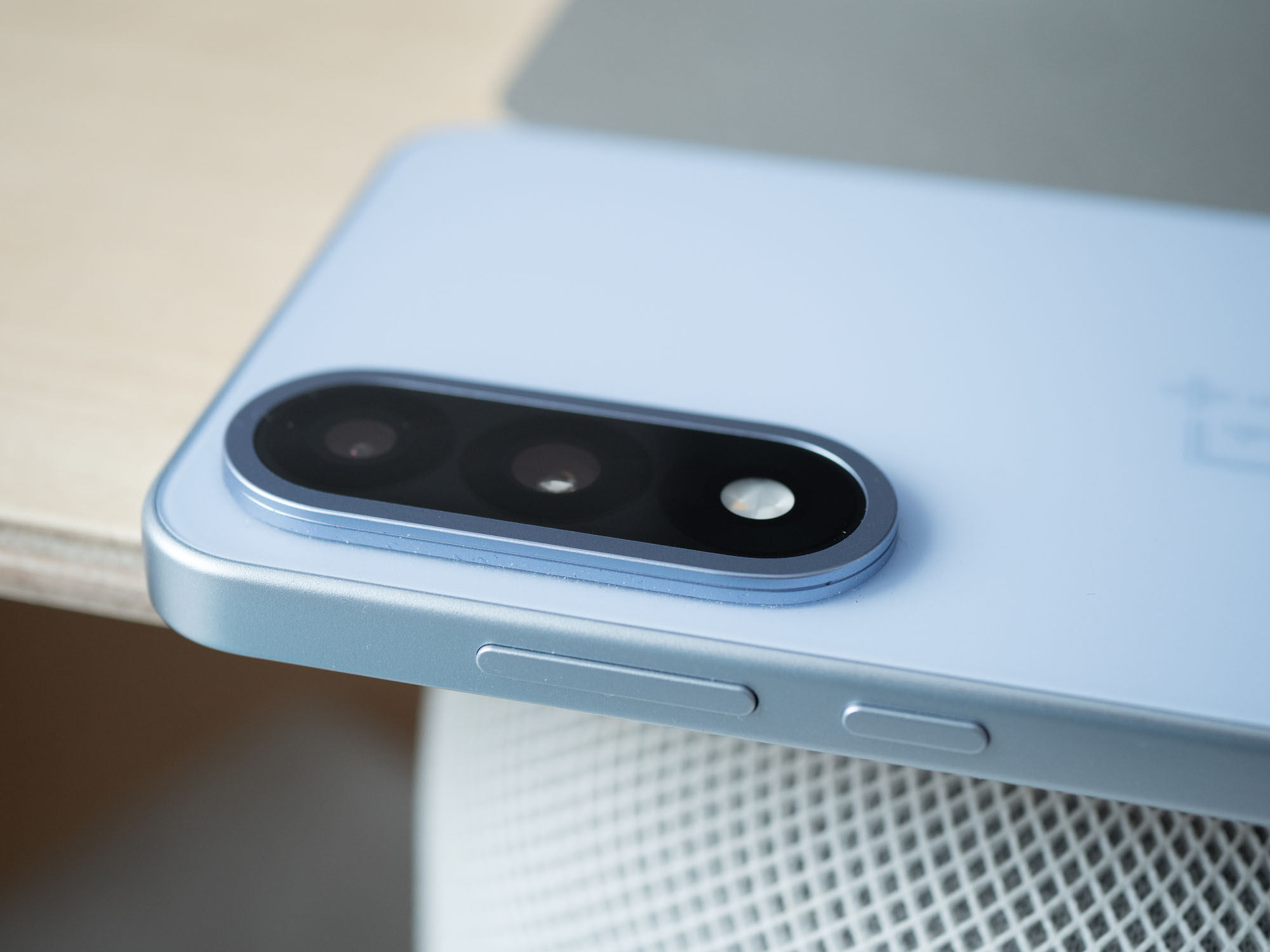 Snapdragon 8s Gen 3, AMOLED 144 Hz i pełny pakiet usług AI za mniej niż 2500 zł – sprawdziliśmy smartfon OnePlus Nord 5