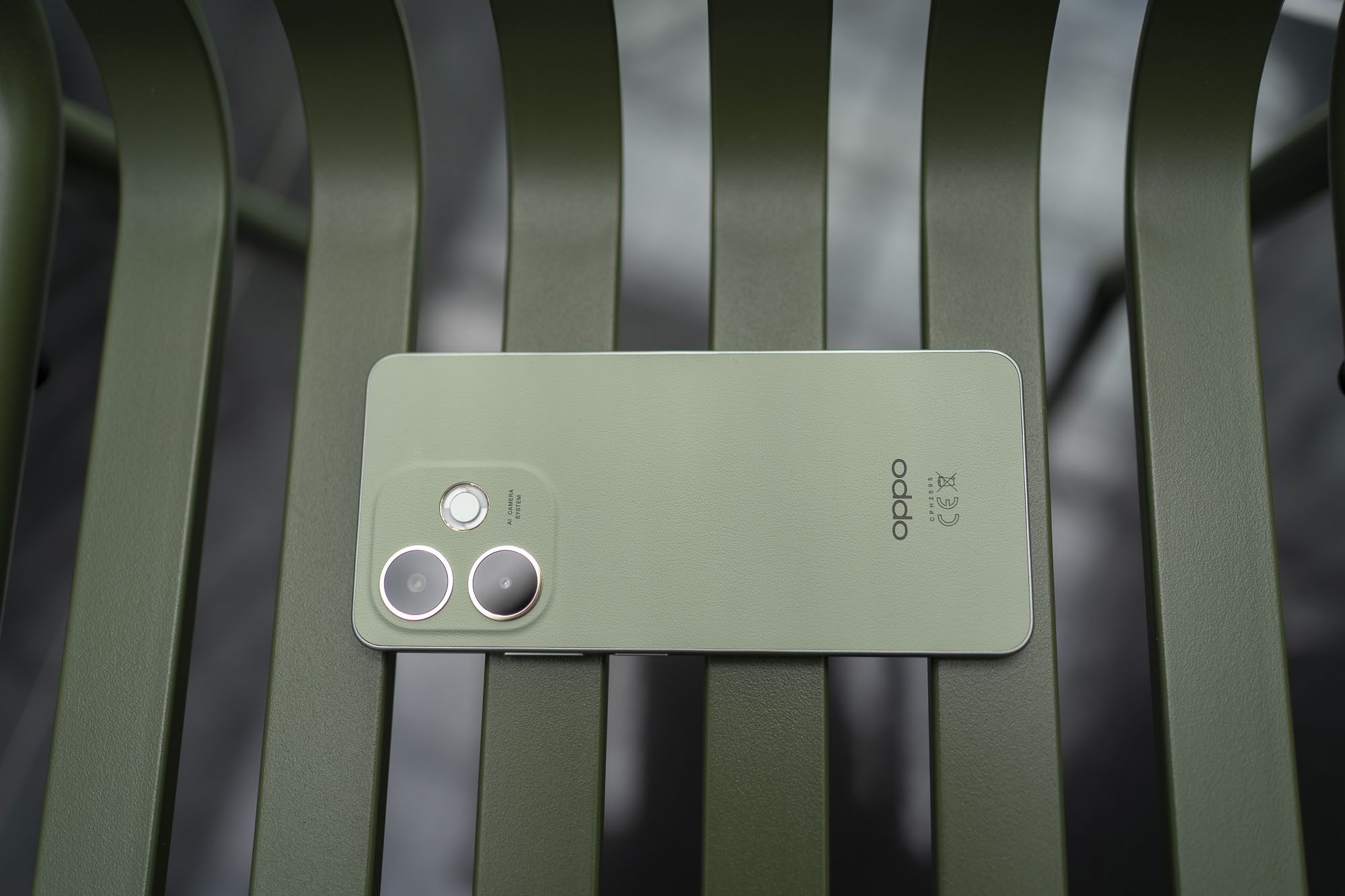 Testujemy OPPO A5 Pro 5G - to bardzo tani i bardzo wytrzymały smartfon