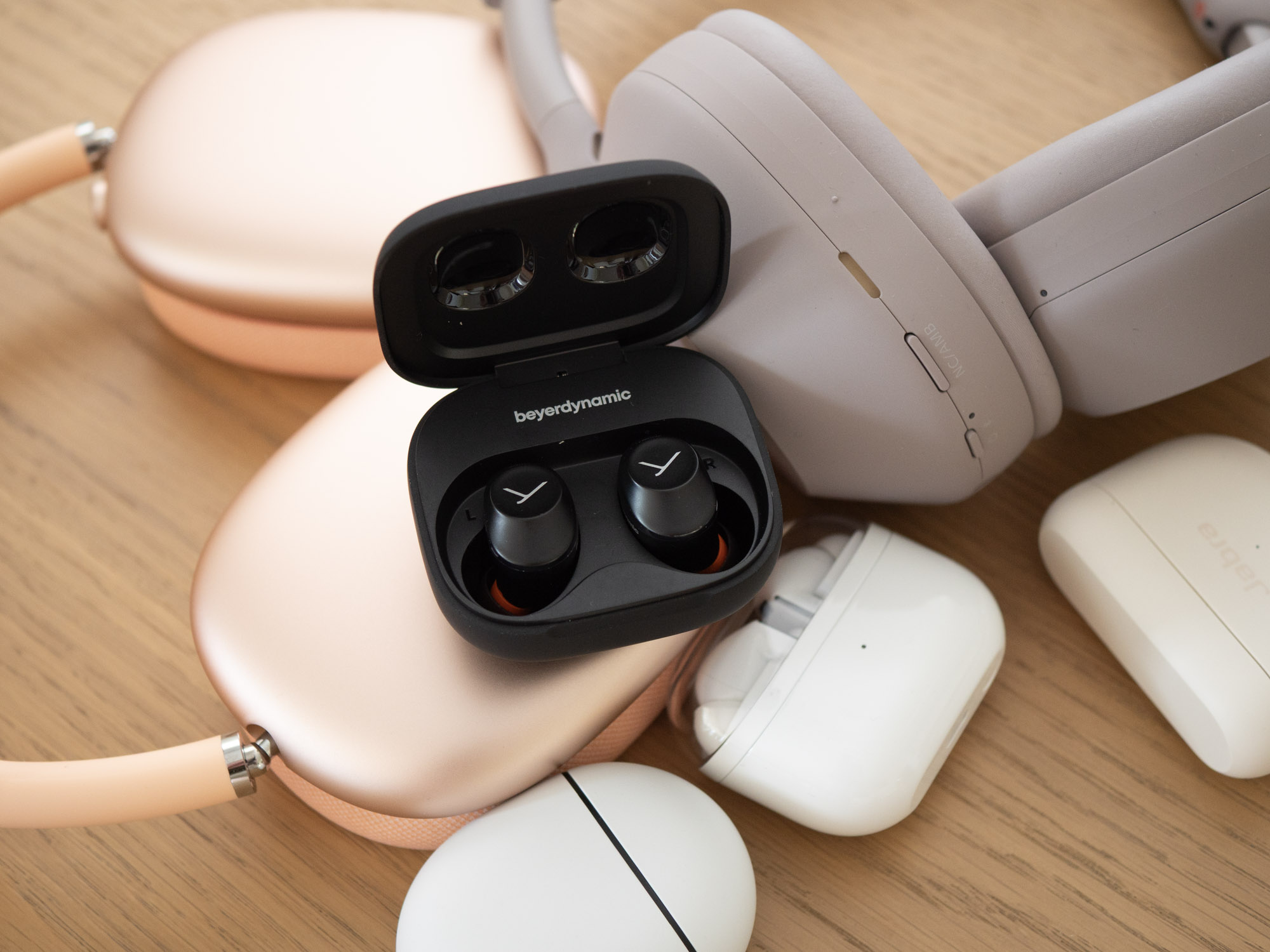 Przetestowaliśmy beyerdynamic AMIRON 300 - to nowe słuchawki TWS z segmentu premium