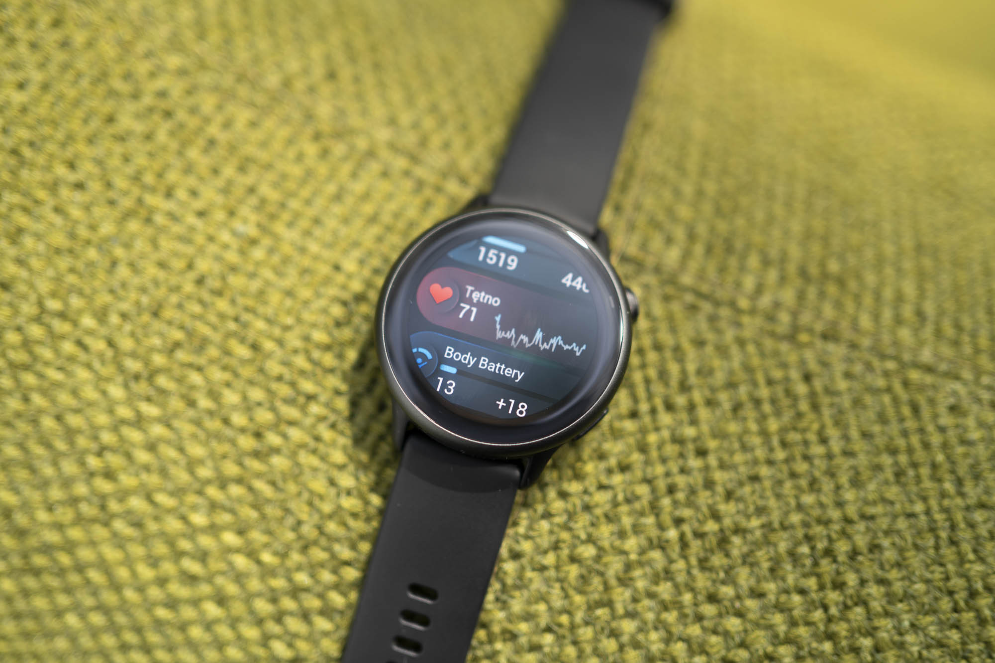 Garmin Vivoactive 6 – test niedrogiego i zaskakująco dobrego Garmina