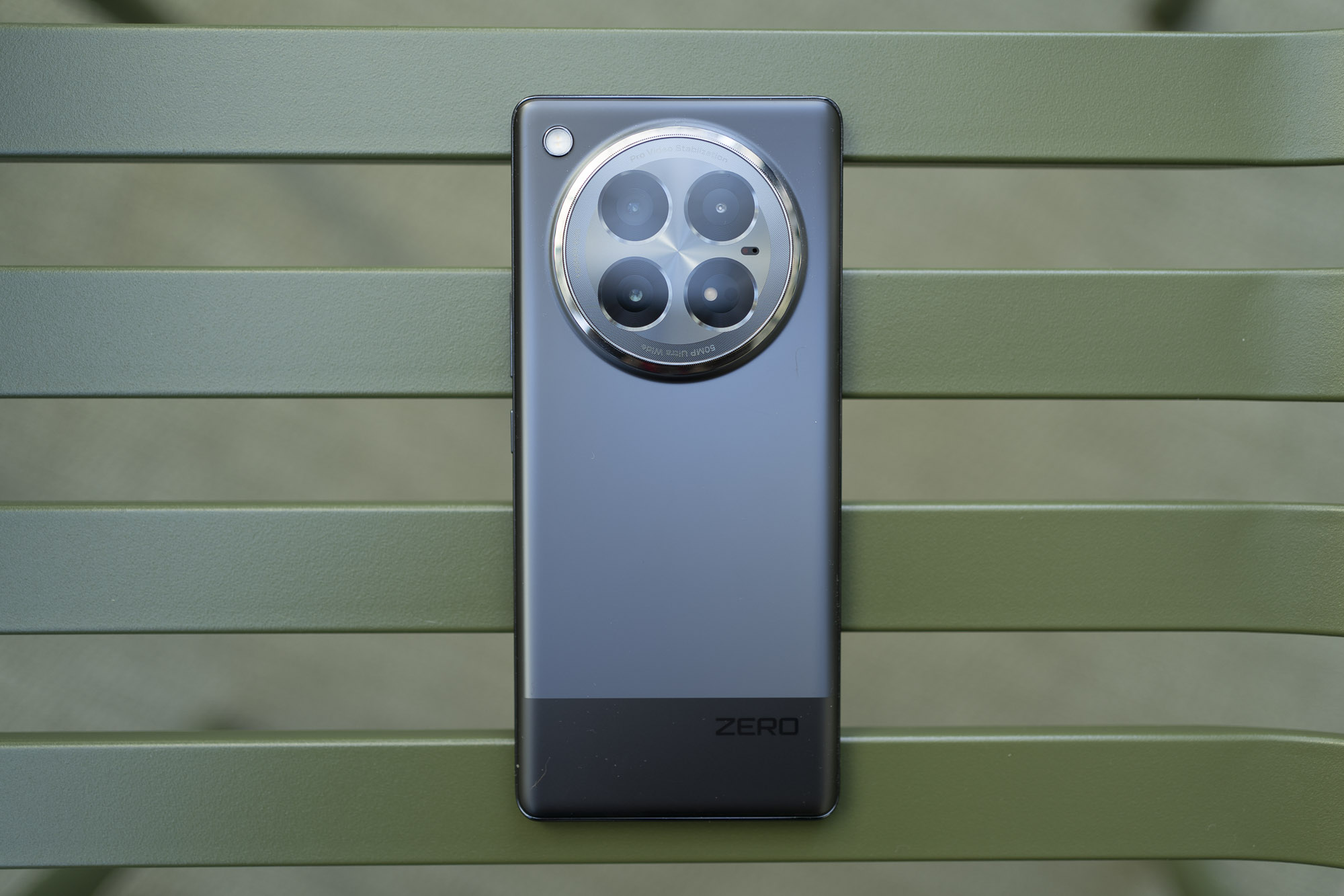 Test Infinix Zero 40 5G - całkiem udany średniak