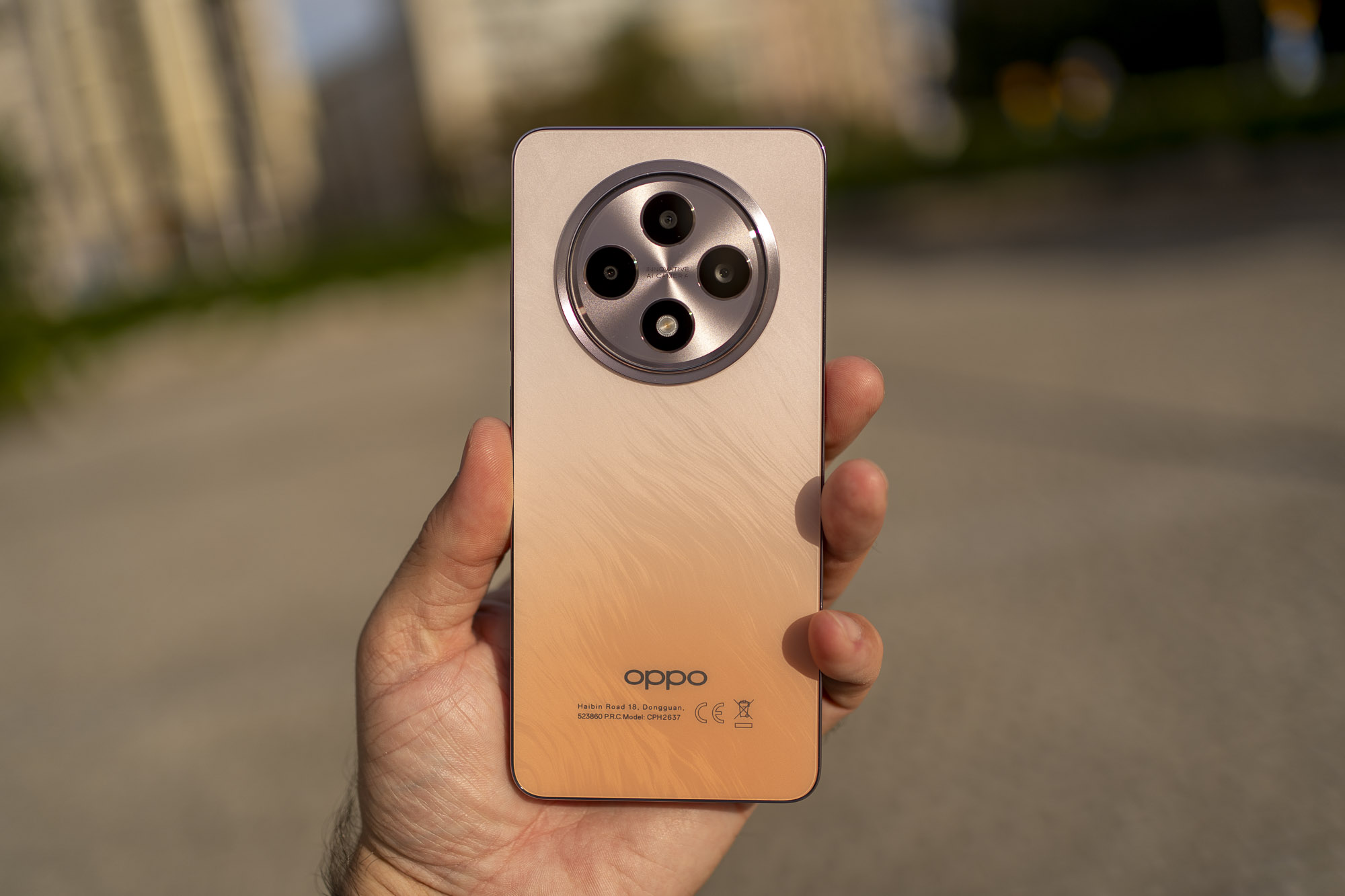 Test OPPO Reno12 FS 5G – średnia półka z rozbudowanymi usługami AI