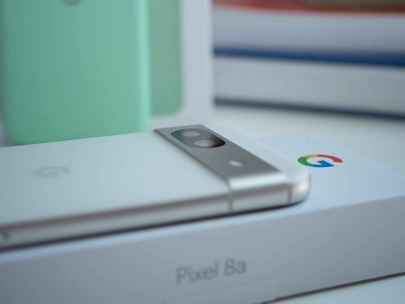 Test Google Pixel 8a - jest udanym średniakiem, ale teraz kosztuje o 1000 zł za dużo