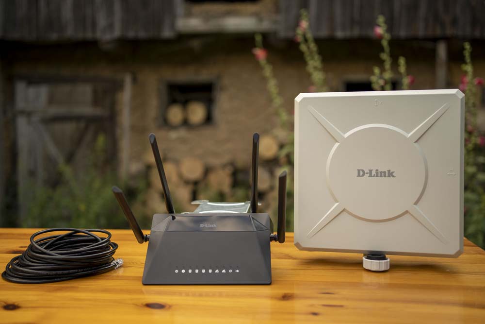 Router D-Link DWP‑812KT z anteną zewnętrzną – recenzja