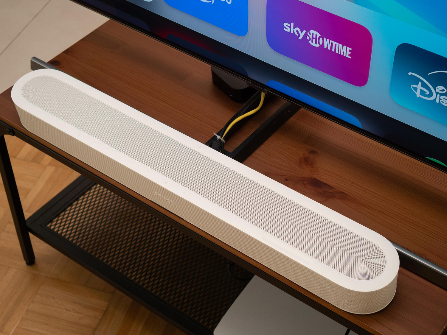 Sonos Beam Ultra - test kompaktowego soundbara Dolby Atmos