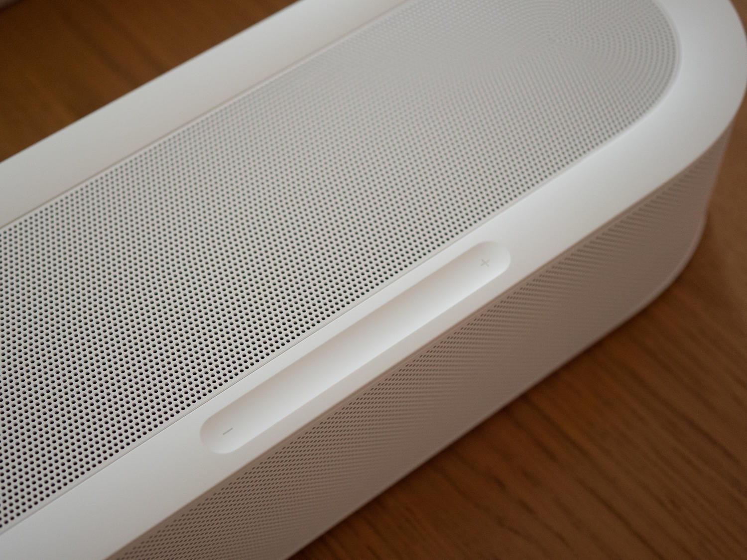 Sonos Beam Ultra - test kompaktowego soundbara Dolby Atmos