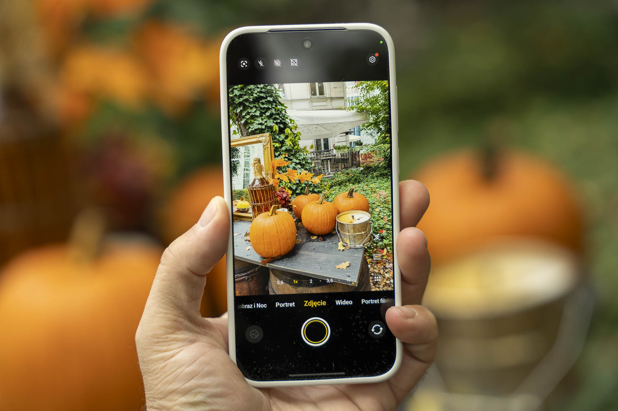 vivo X500 Pro – jest znacznie mniejszy, ale czy równie dobry fotograficznie – nasze pierwsze wrażenia