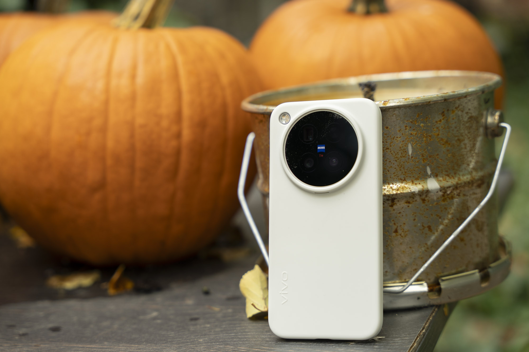 vivo X500 Pro – jest znacznie mniejszy, ale czy równie dobry fotograficznie – nasze pierwsze wrażenia