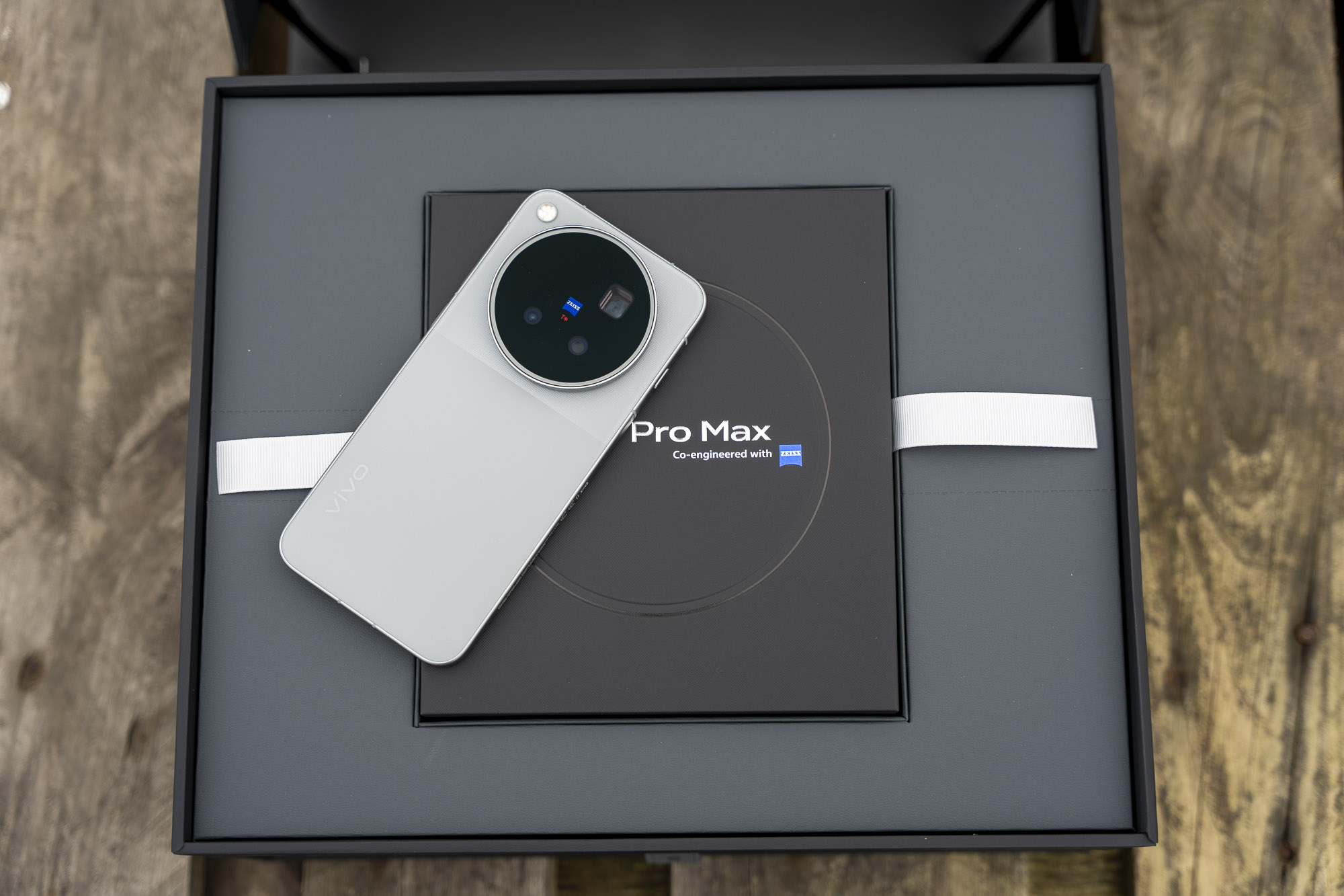 Mamy już vivo X500 Pro Max - nasze pierwsze wrażenia jeszcze przed premierą na Teneryfie