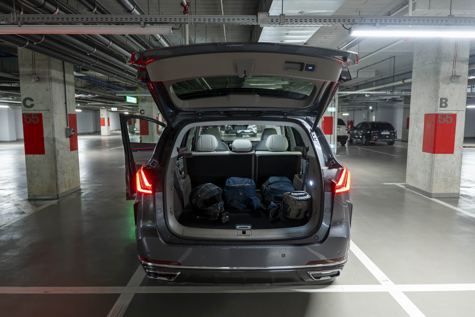 Test MG MGS9 PHEV – 299 KM – ogromny SUV za rozsądne pieniądze