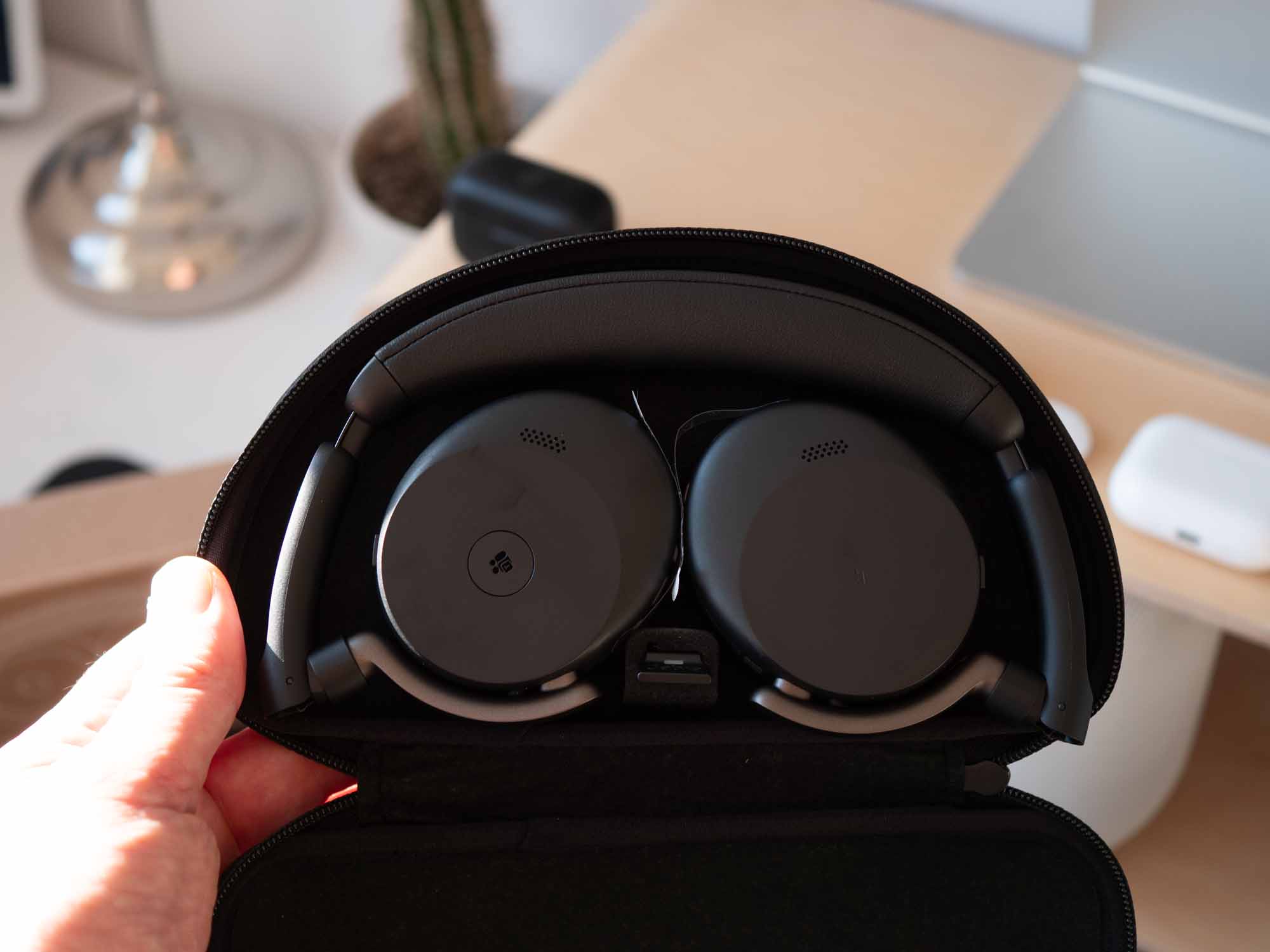Test słuchawek Jabra Evolve3 65 Flex – dla największych fanów telekonferencji