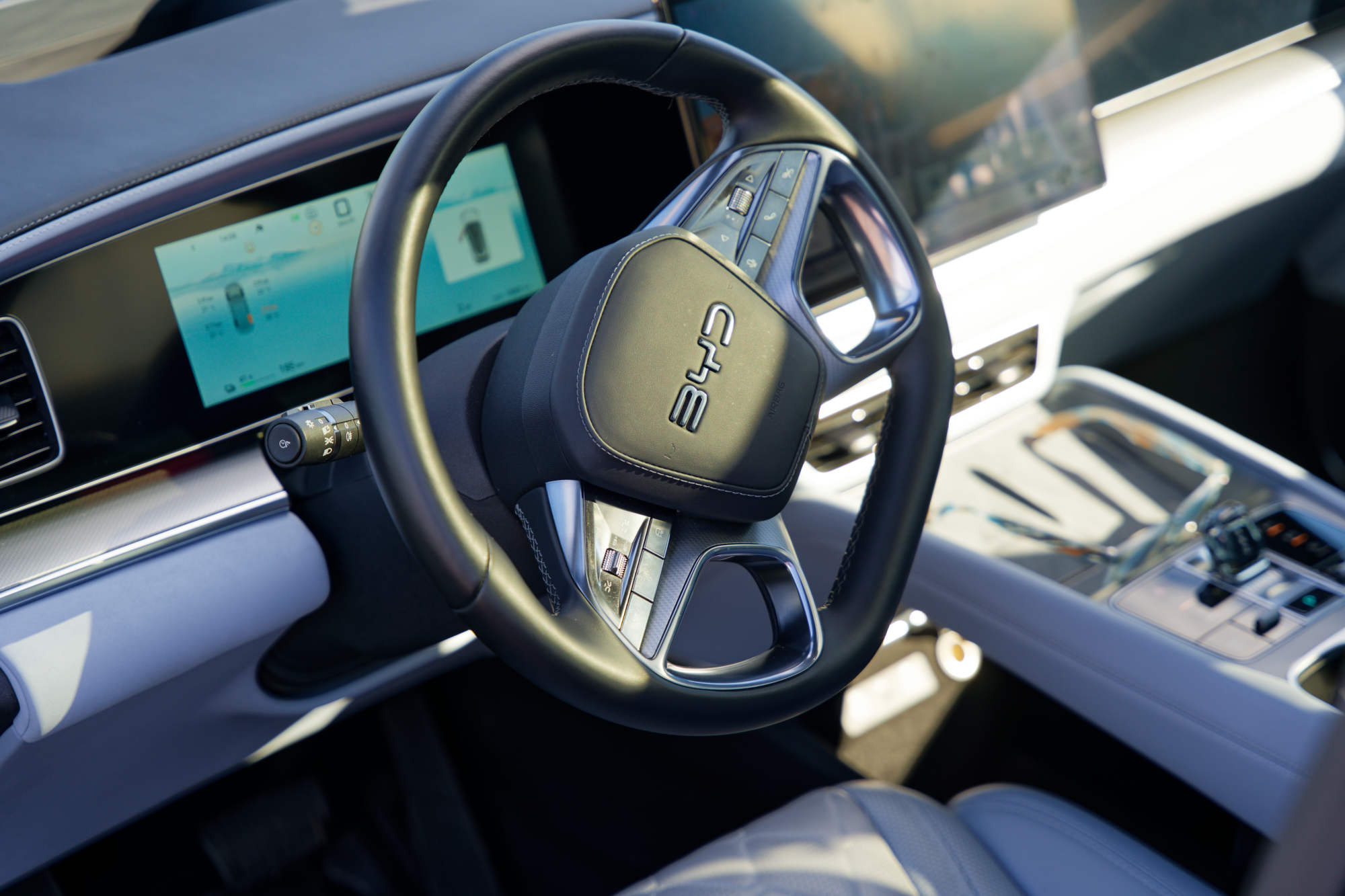 Test BYD Sealion 7 Excellence AWD – to zwykły rodzinny SUV, tylko że ma 530 koni i 4,5 sekundy do 100