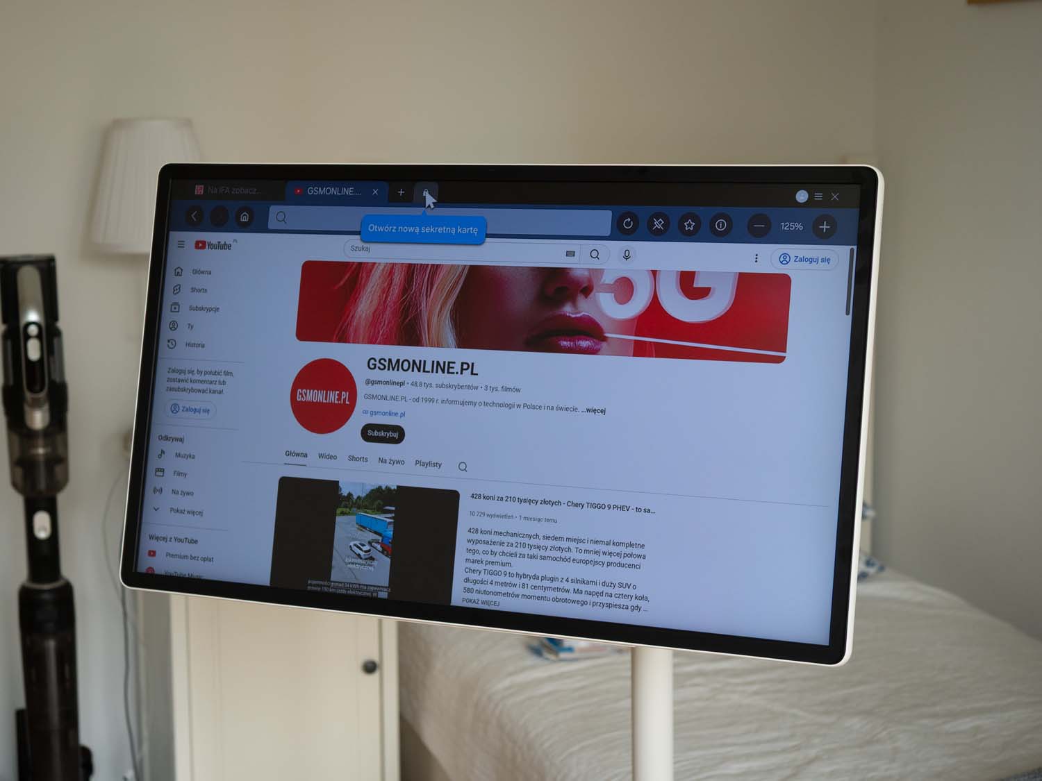 Testujemy przenośny telewizor Samsung The Movingstyle –jest piękny, ale…