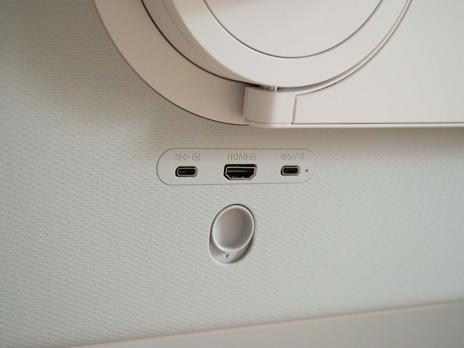 Testujemy przenośny telewizor Samsung The Movingstyle –jest piękny, ale…