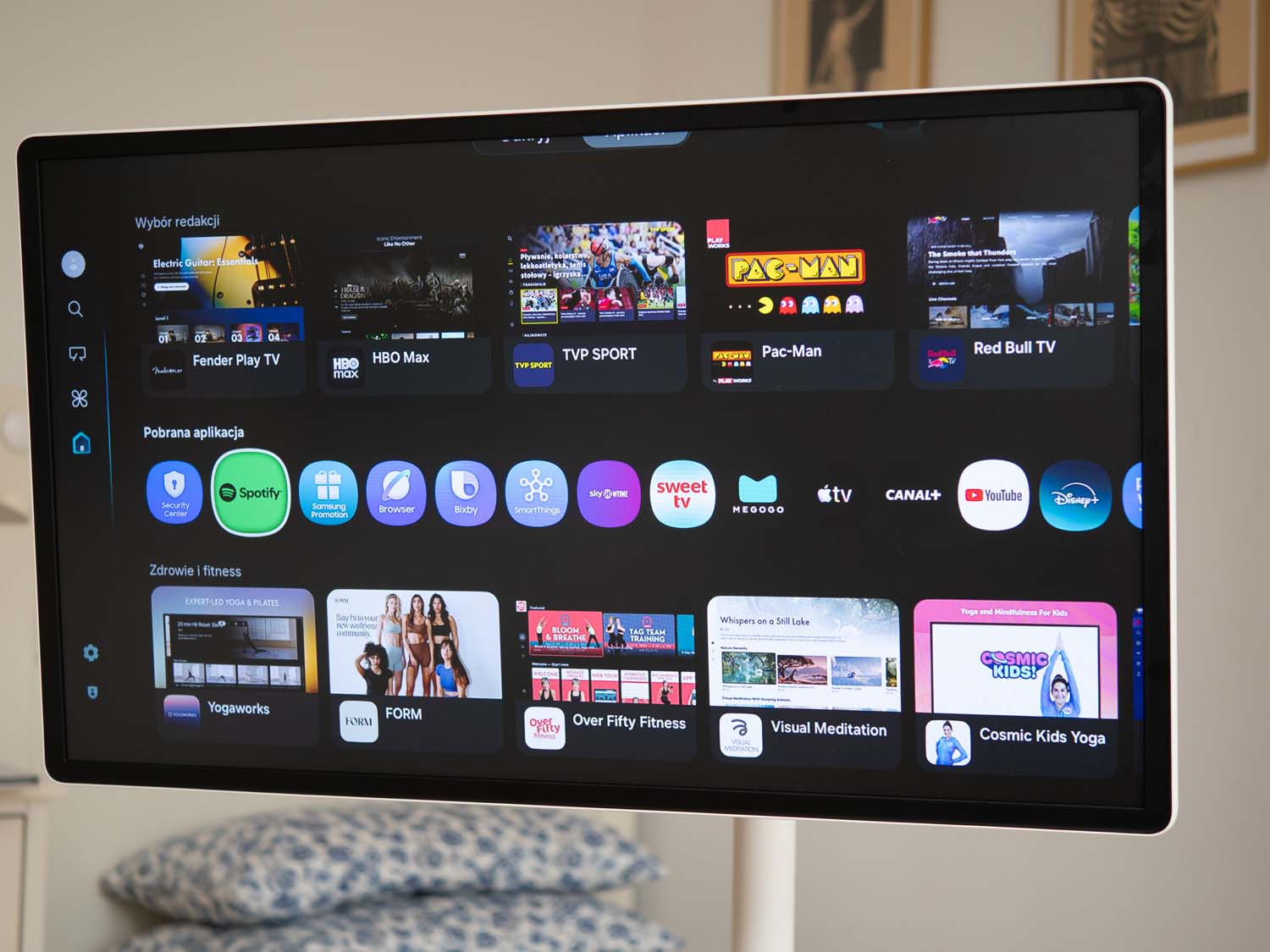 Testujemy przenośny telewizor Samsung The Movingstyle –jest piękny, ale…