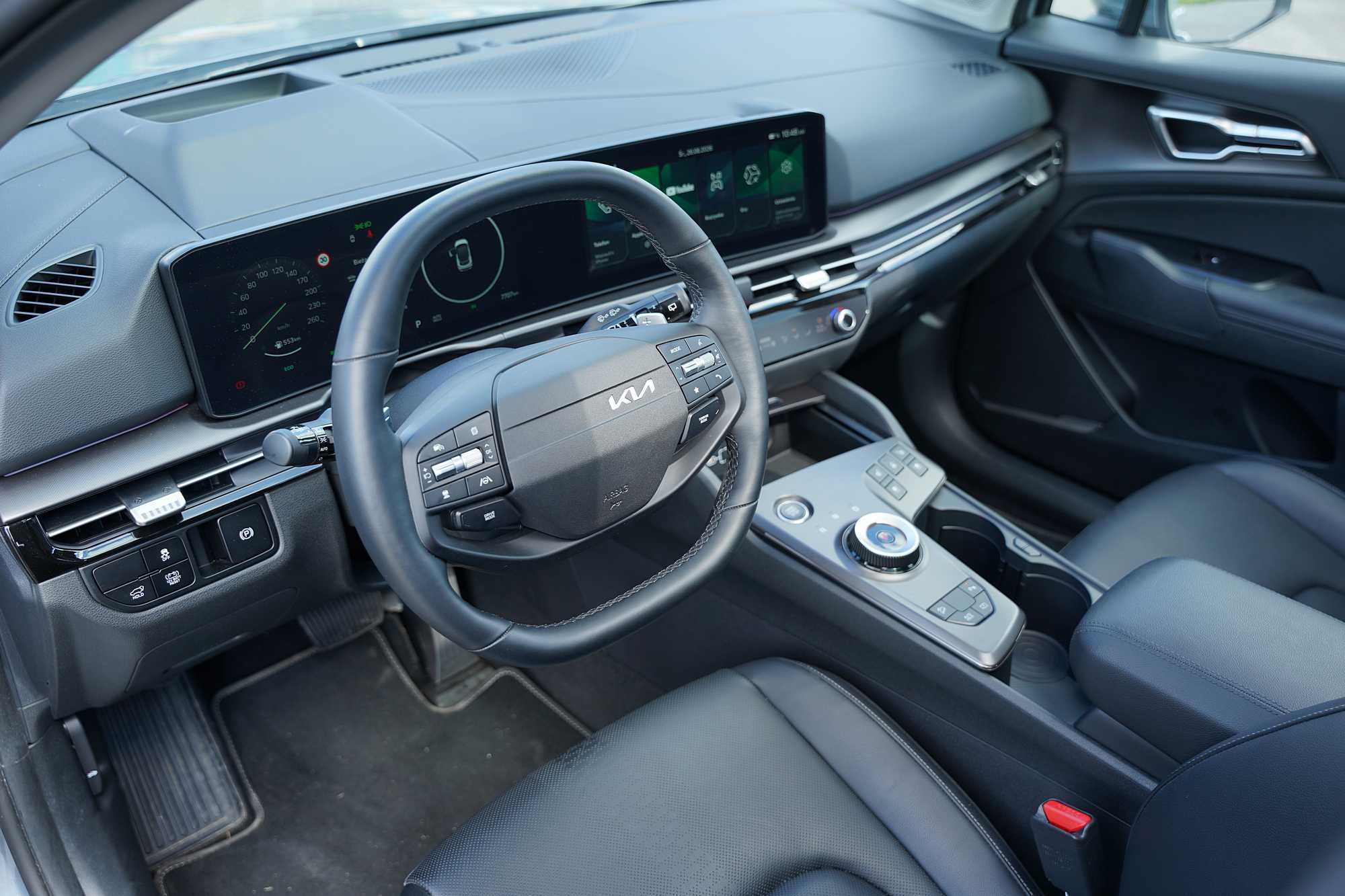 Sprawdziliśmy Kia Sportage 1.6 T-GDI HEV AWD Business Line – 239 koni w samochodzie uwielbianym przez Polaków