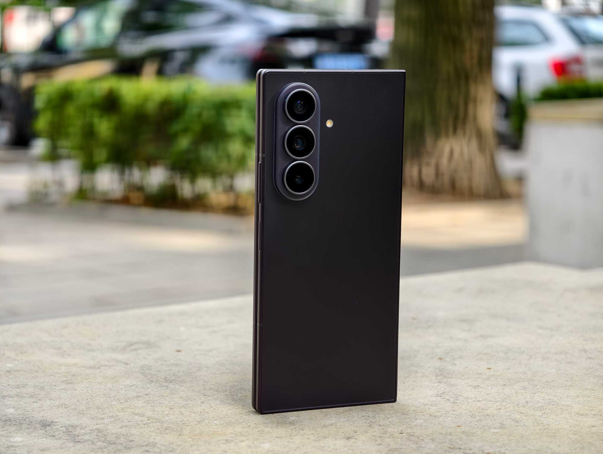 Test Samsung Galaxy Z Fold8 Ultra – zagięcie ekranu wreszcie przestaje przeszkadzać