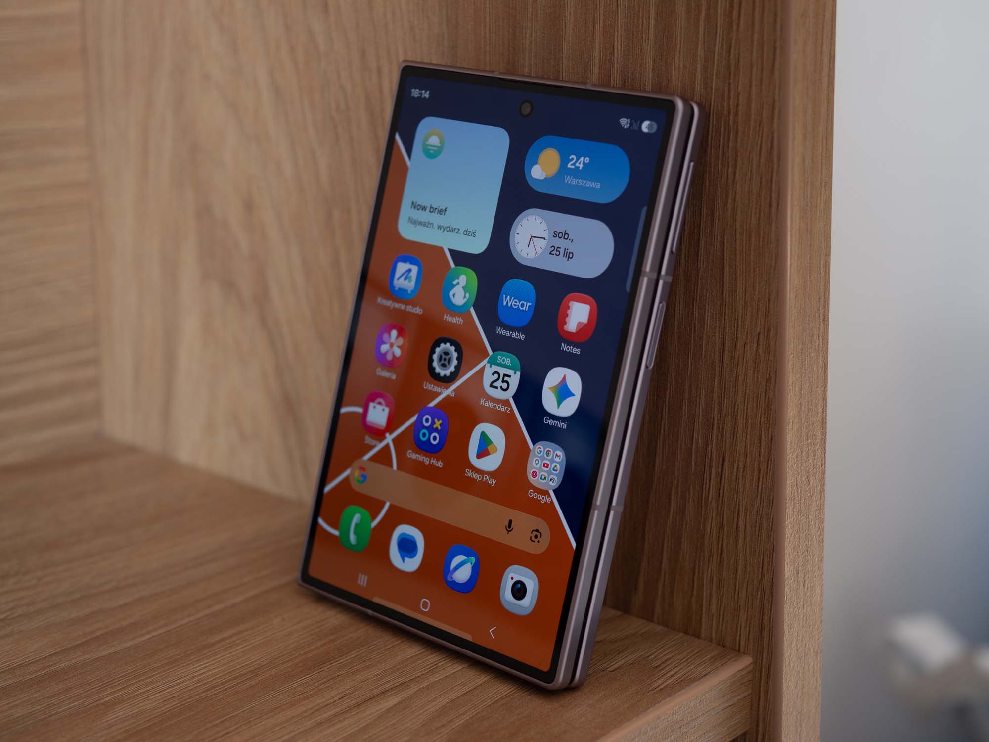 Samsung Galaxy Z Fold 8