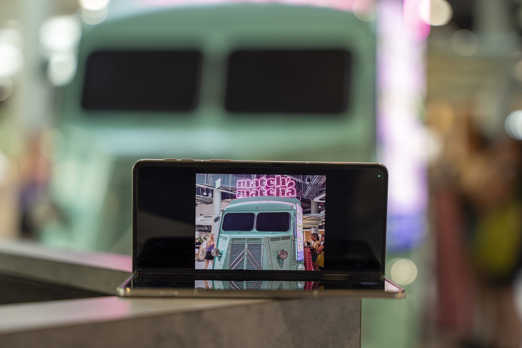 Test Motorola Razr Fold – najdłuższy czas pracy i świetne aparaty