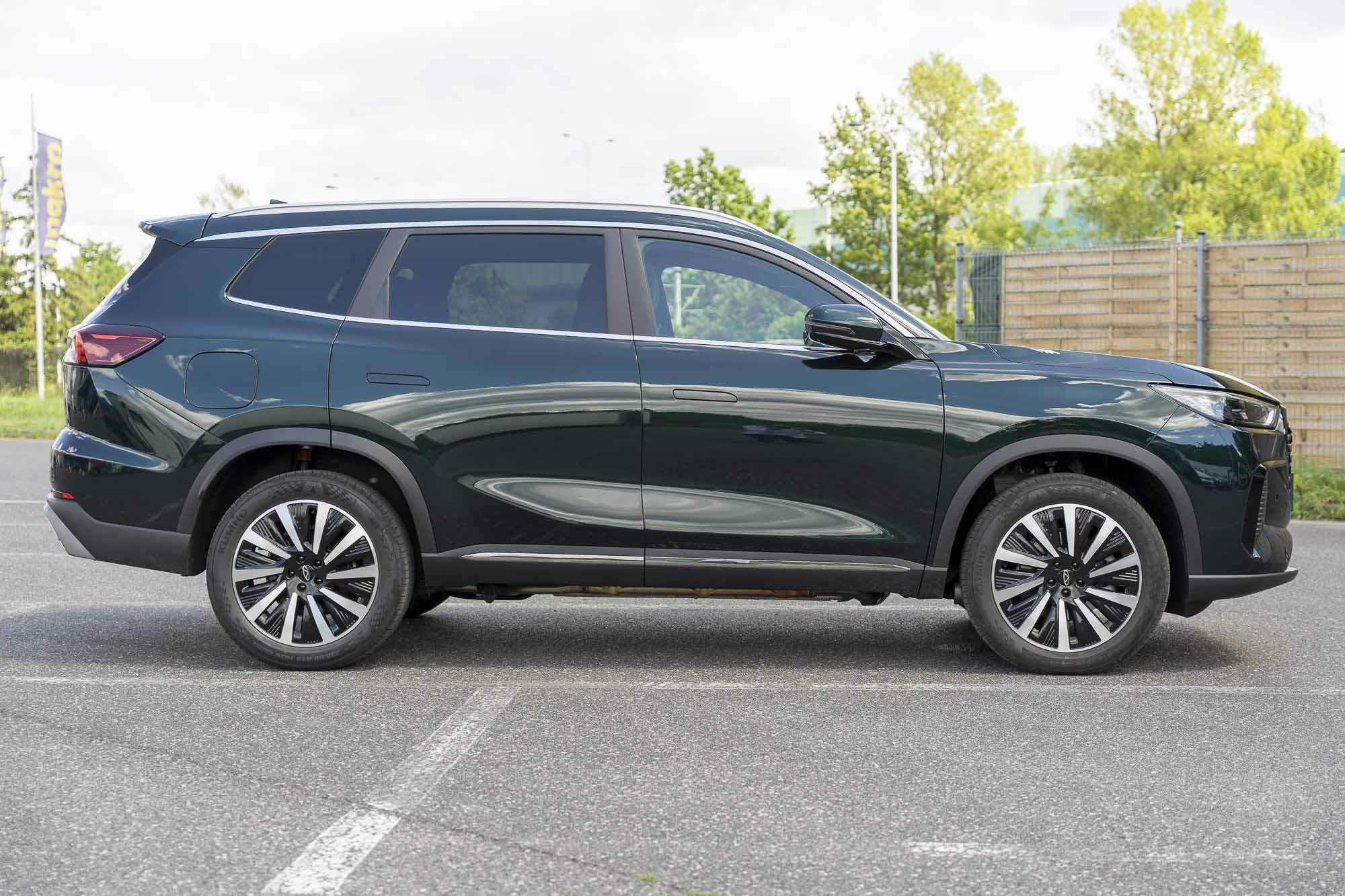 Test Chery Tiggo 8 PHEV Prestige – luksusowy SUV, siedem miejsc, 279 KM za 160 tysięcy
