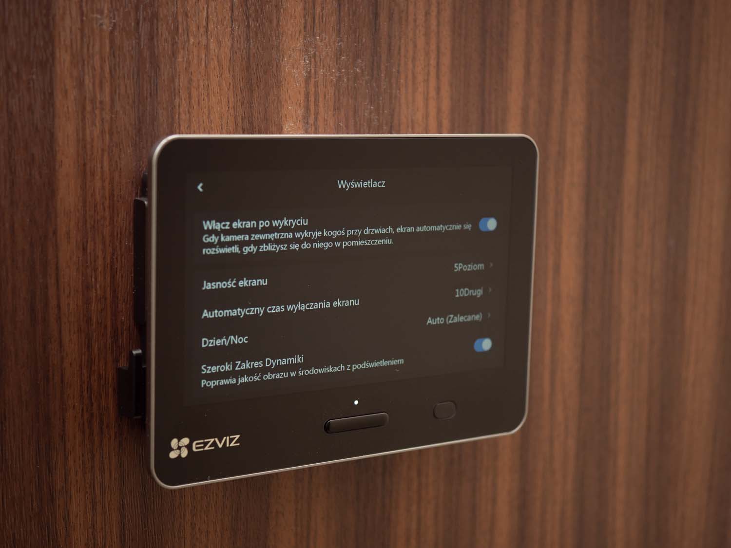 Test wizjera wideo EZVIZ EP4 – przydatny gadżet do naszego smart domu