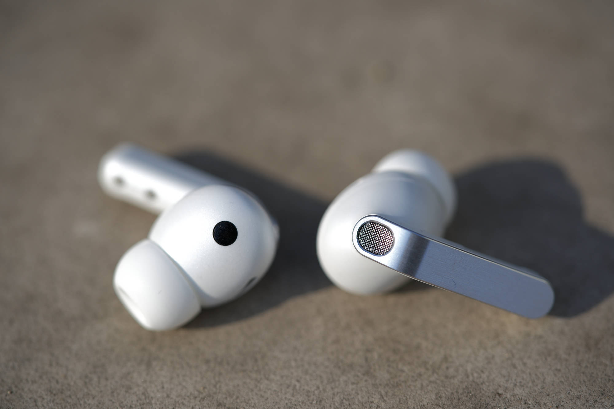 Recenzja słuchawek Samsung Galaxy Buds 4 Pro – są bardzo, bardzo dobre