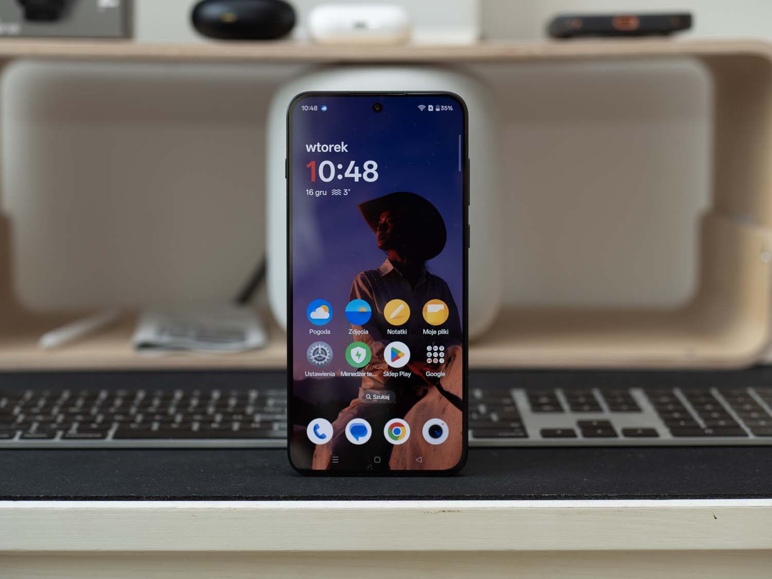 Test OnePlus 15R – jest super, ale jednego elementu na pewno brakuje