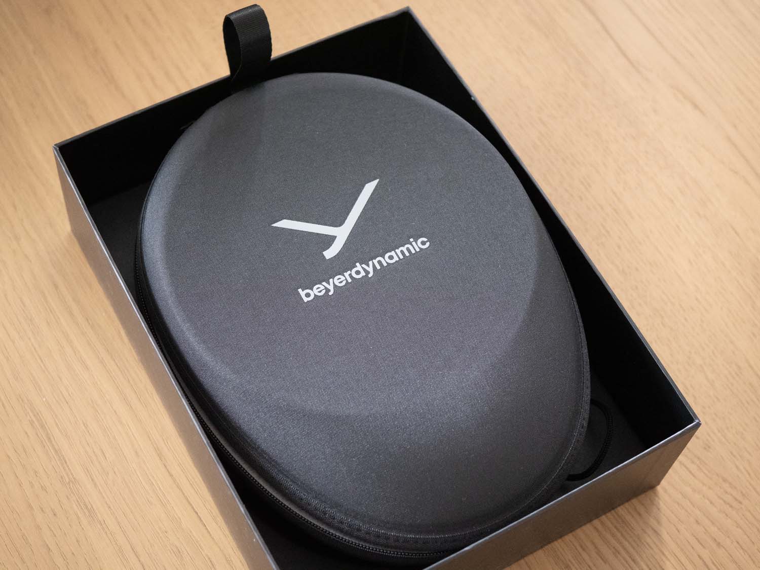 Test flagowych słuchawek beyerdynamic AVENTHO 300 – to konkurencja dla Sony, Apple, Bose, B&W i Sennheiser