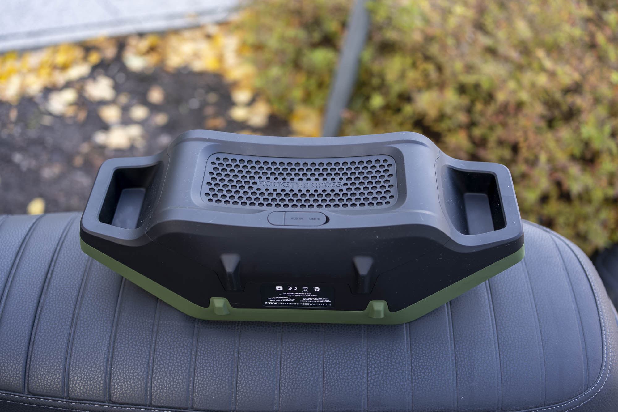 Test bardzo udanego głośnika Teufel Rockster Cross 2