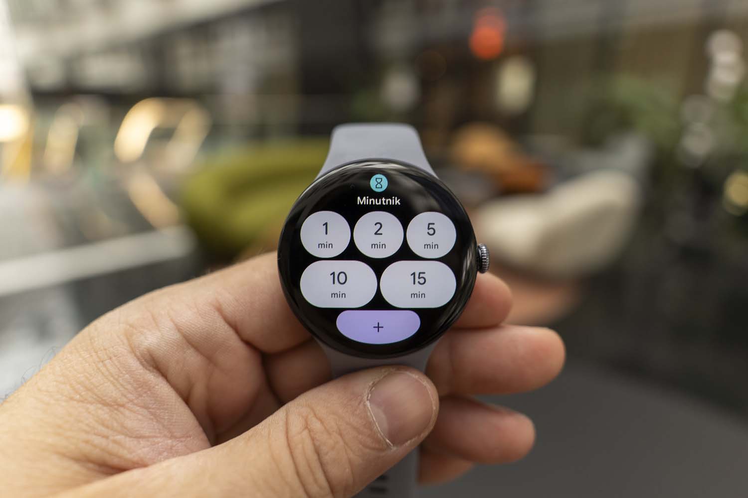 Google Pixel Watch 4 – Androidowy Apple Watch z podobnymi kompromisami