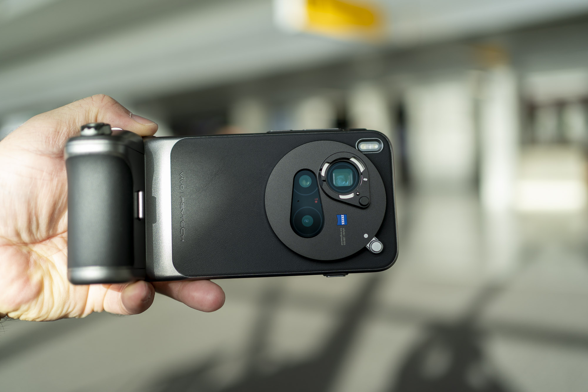 Recenzja vivo X300 Pro – fotograficzna waga ciężka powraca do Polski