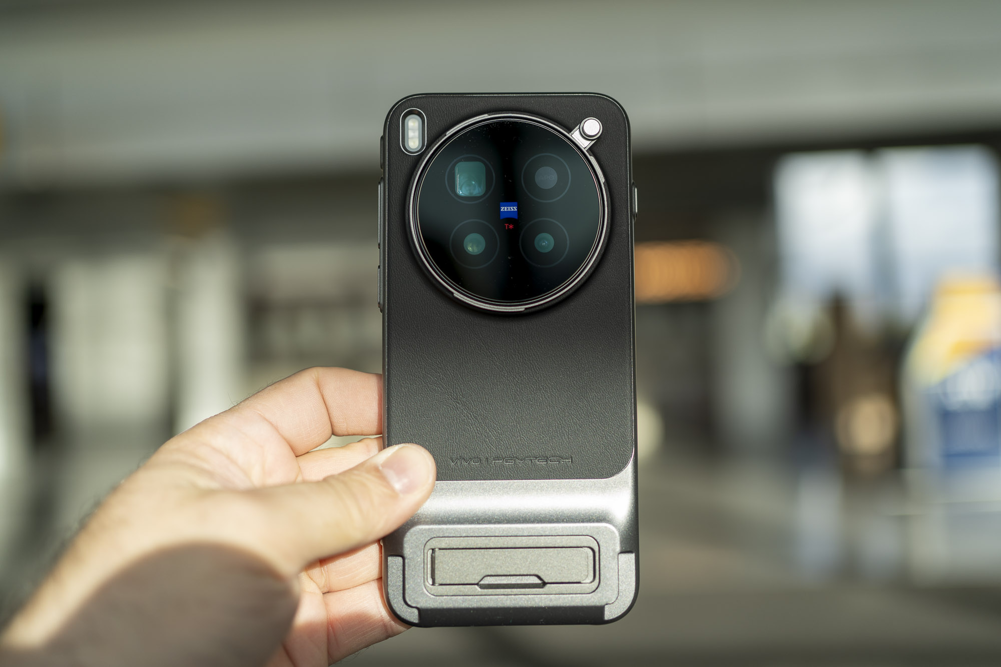 Recenzja vivo X300 Pro – fotograficzna waga ciężka powraca do Polski