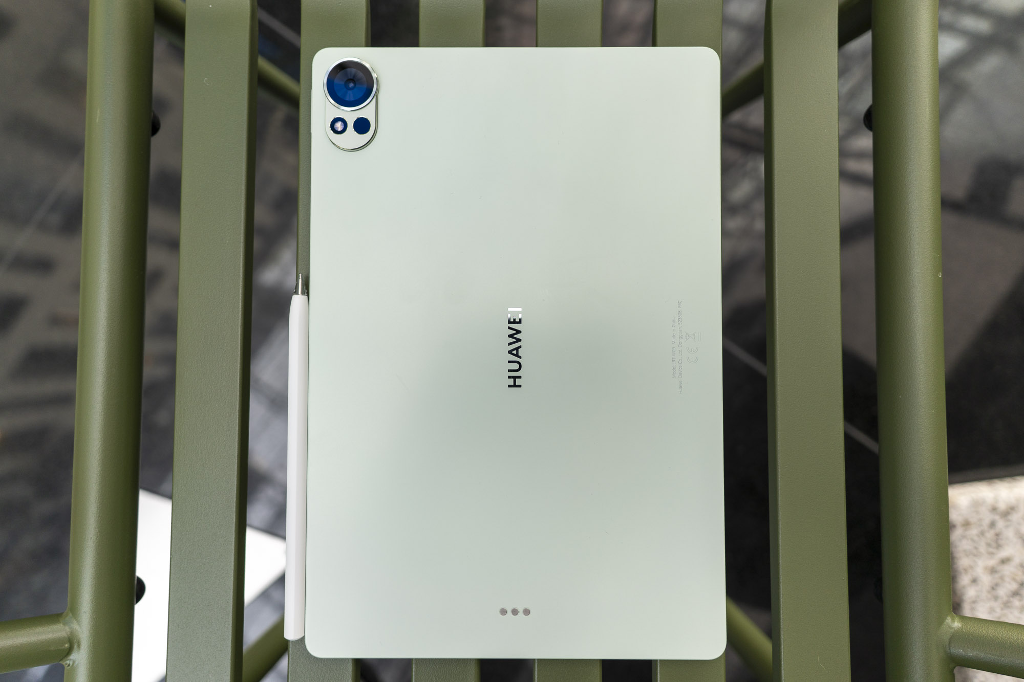 Recenzja Huawei MatePad 12 X 2025 – ma matowy ekran IPS i rysik nowej generacji
