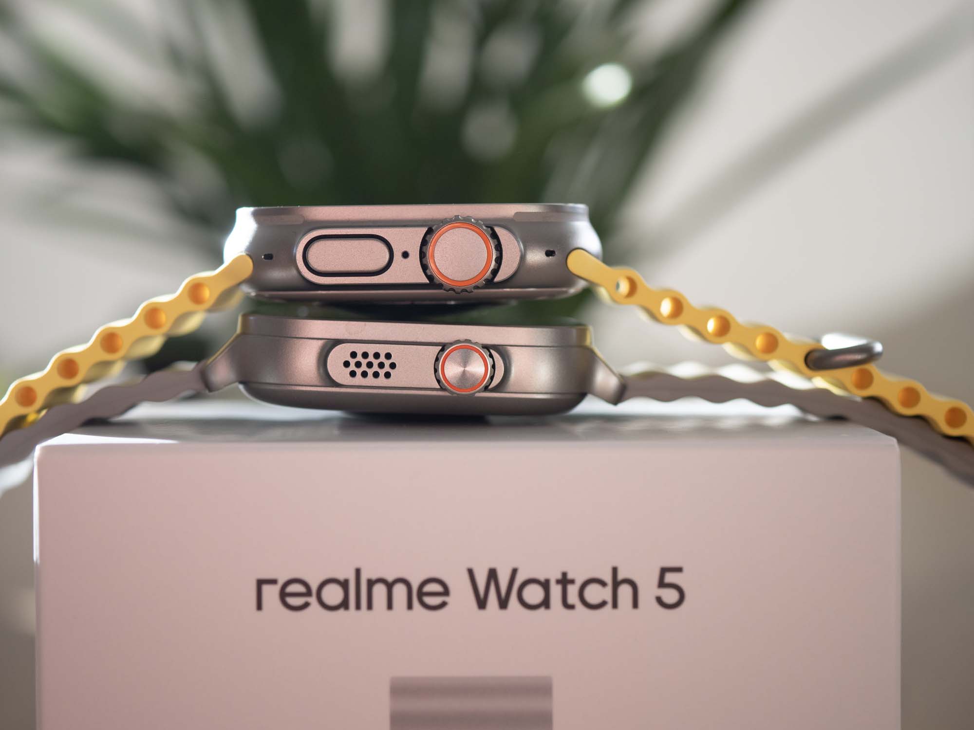 Test taniego zegarka realme Watch 5 - ten design wygląda znajomo