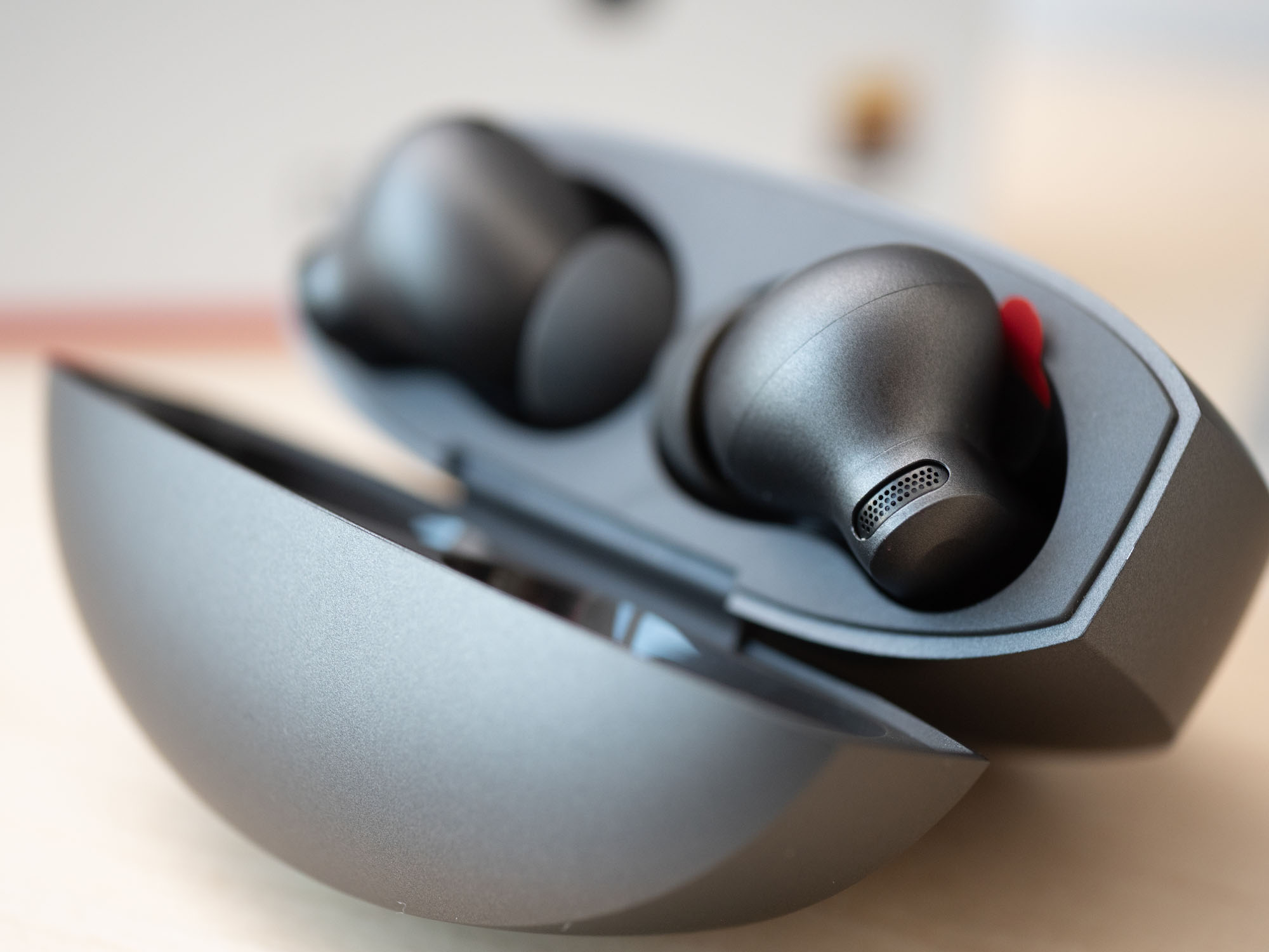 Test OnePlus Buds 4 – boski dźwięk i ANC, ale to sterowanie jest do poprawki