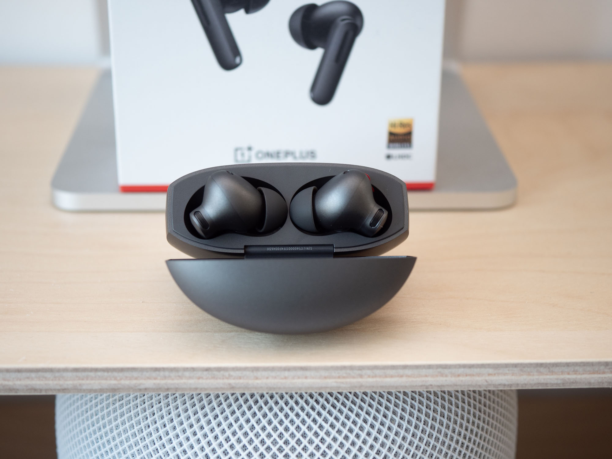 Test OnePlus Buds 4 – boski dźwięk i ANC, ale to sterowanie jest do poprawki