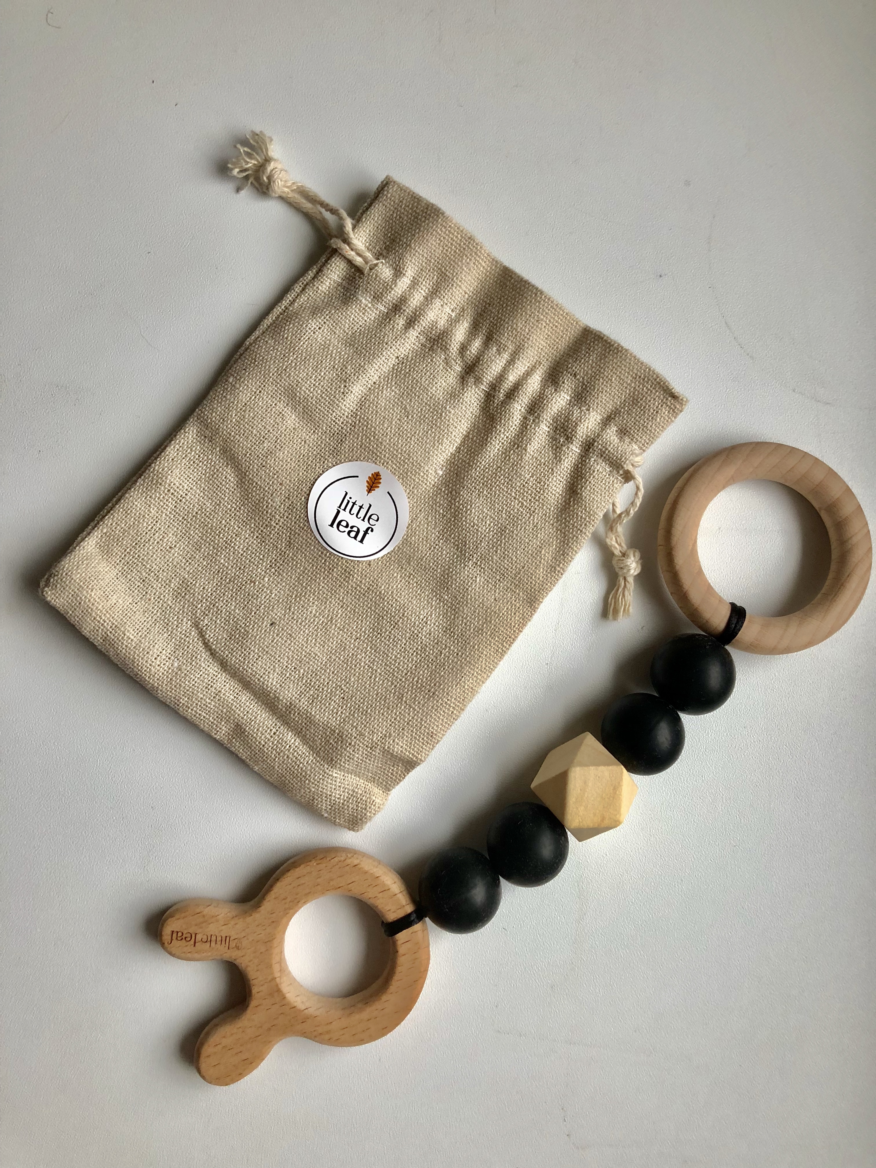 Little Leaf Educational Pendant S (bunny black&black)