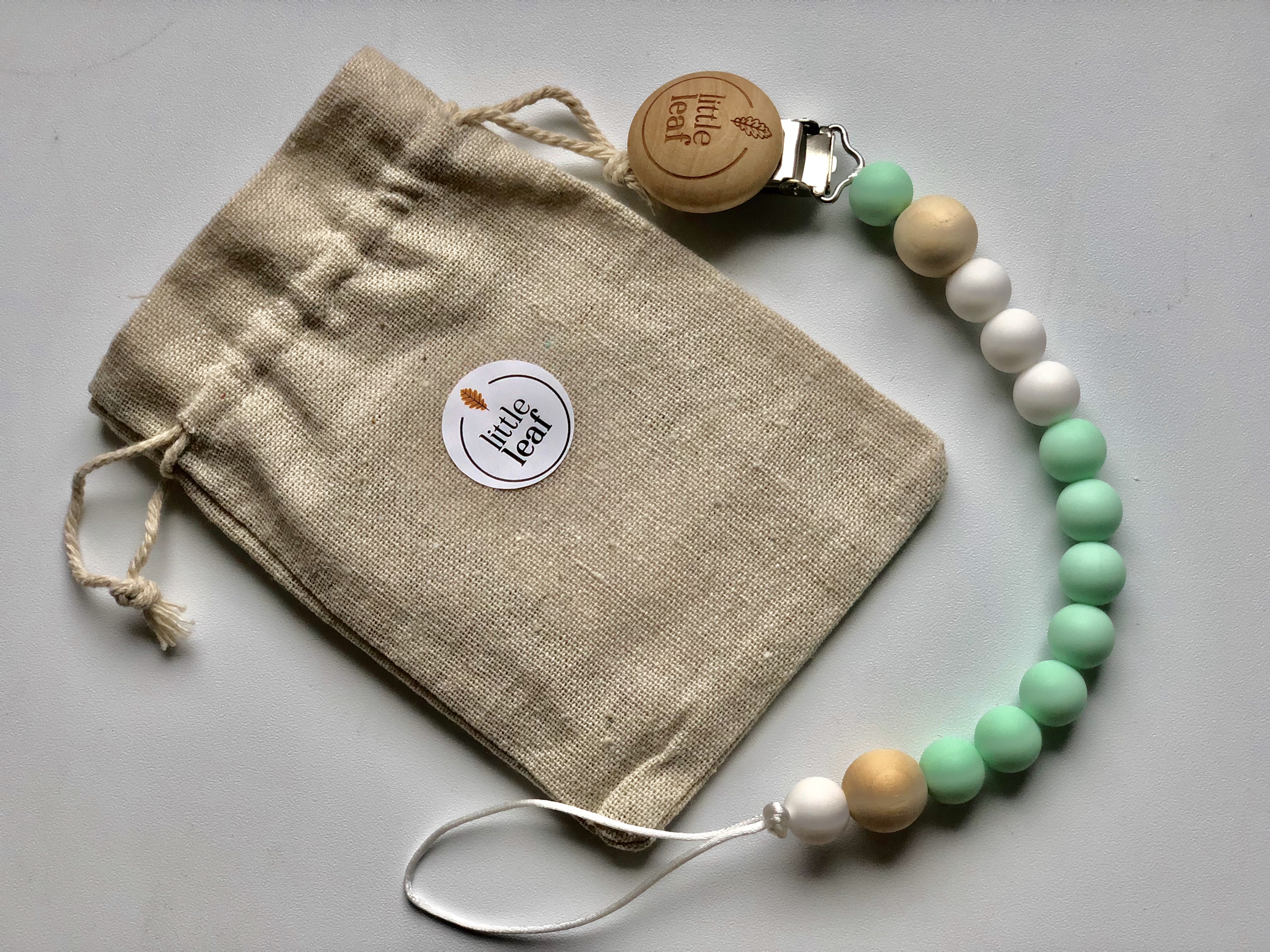 Little Leaf Pacifier Pendant (mint&white)