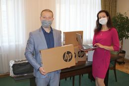 Zdjęcie laptopy projektu