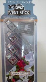 YANKEE CANDLE Zapach do samochodu Garden sweet pea