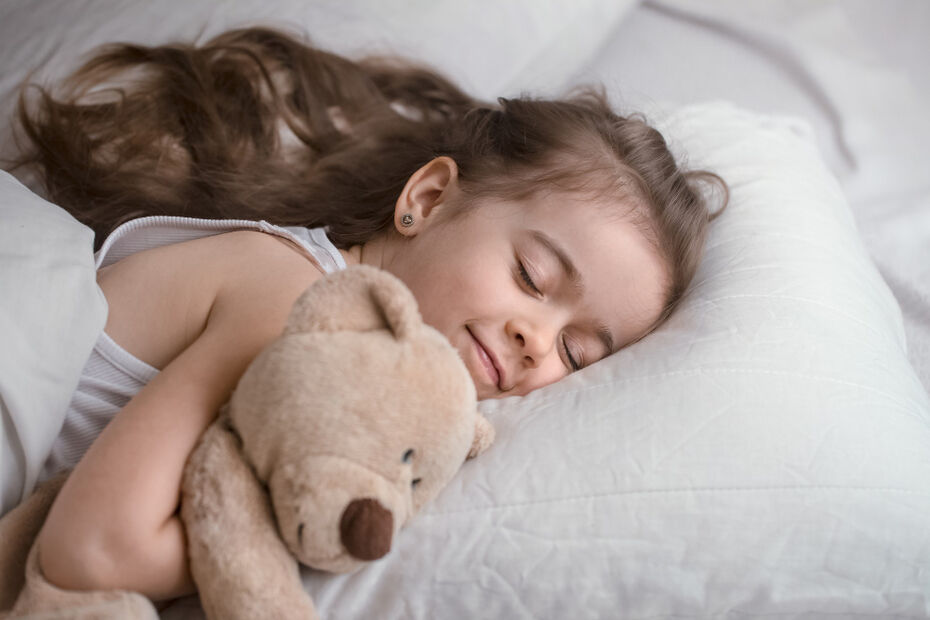 Natural Oil for Child Anxiety and Sleep: A Parent's Guide to A Safe and Effective Option 