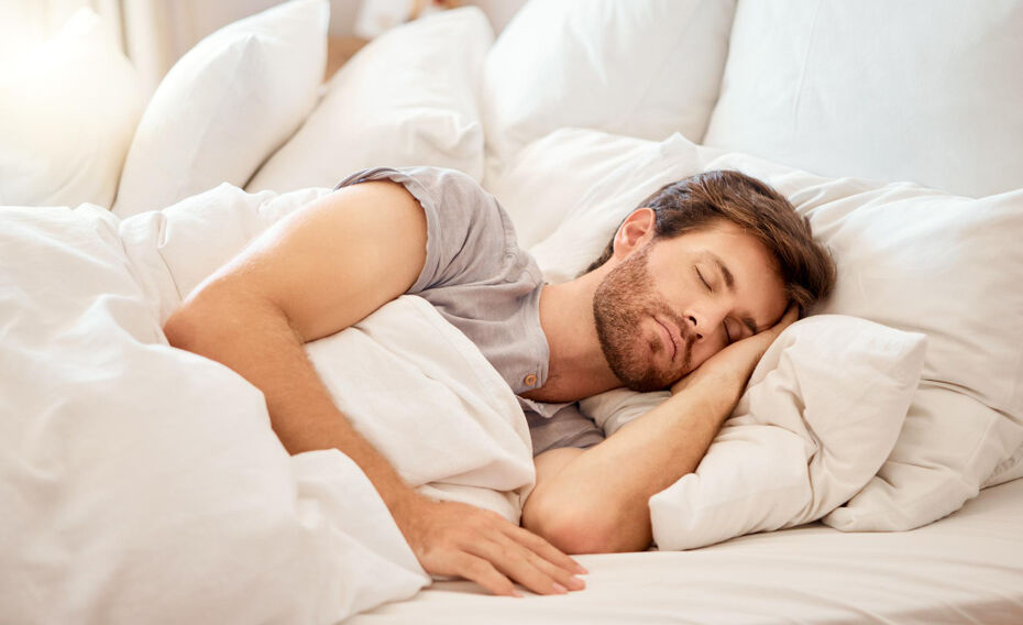 The Evolution of Sleep Ergonomics: How Pillows Have Changed Over Time