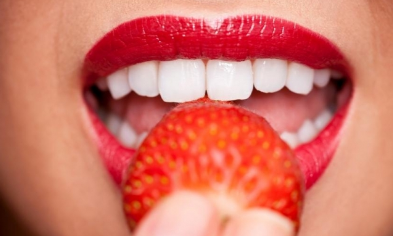 Brighten Your teeth naturally